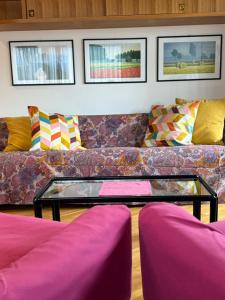 Three-Bedroom Apartment room in Alpine Dream Apartments