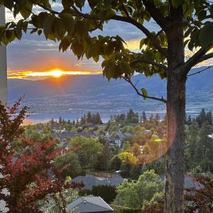 Hilltop Vistas Kelowna - 3hvězdičkové hotely ve městě Kelowna