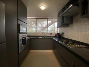 Remodeled Ground Floor Apartment in a Quiet Area