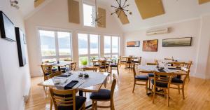 Neddies Harbour Inn