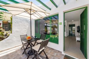 Apartamento BANDAMA nº 5, recién renovado, newly renovated bungalow, Los Pocillos, Tías