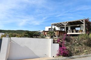 Villas Vue mer et detente villa elegante avec piscine : photos des chambres