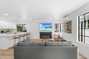 Walk to Mission Bay Firepit AC Putting Green