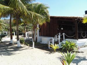 Beachfront cabin with Wi-Fi