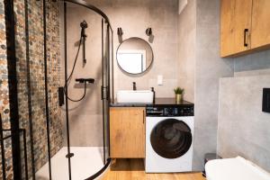 Ideal Apartments Port