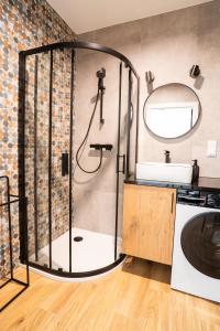 Ideal Apartments Port