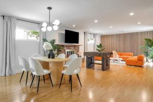 Trendy Getaway - Hot Tub - Putt Putt - Games