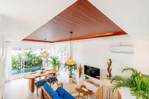 NEW stunning Villa Marina 2BR in Padonan
