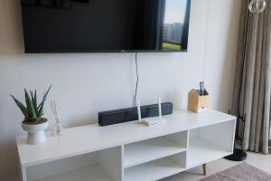 Light and Breezy 517 Millennial