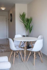 Light and Breezy 517 Millennial