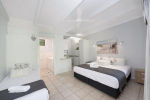 Unit 129 Amaroo Superior Twin Studio Apartment