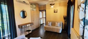 Palmera Pool Villa