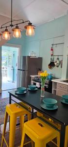 Vintage Eastside Beltline Trail Apartment by Krog St Market with Free Parking