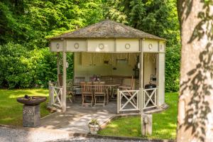 Le Colibri spa jacuzzi