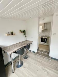 Cosy Bungalow & Peaceful Garden