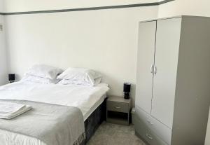 Cosy Bungalow & Peaceful Garden