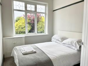 Cosy Bungalow & Peaceful Garden