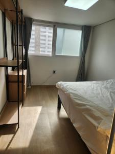 Sun stay, Sillim station