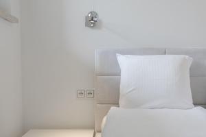 Pokorna 2 by NYX Apart