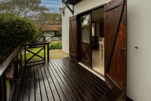 Complejo La Austriaca, piscina climatizada y parrilla!