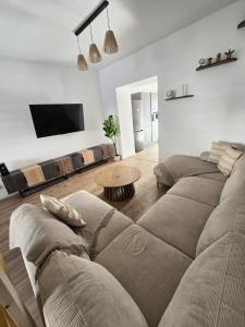 Maisons de vacances Maison tout confort spacieuse : photos des chambres