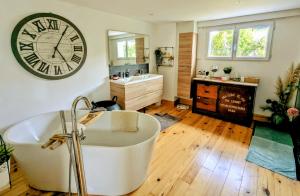 Villas Parenthese basque, piscine chauffee, proche ocean : photos des chambres