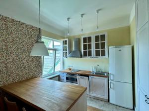 Apartment near the central beach