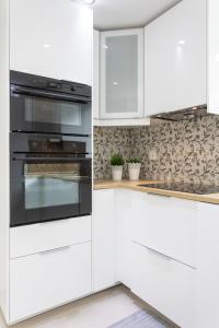 Charming Stavanger Apartment with Garden and Parking