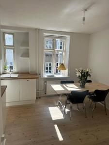 Stylish apartment in cool street