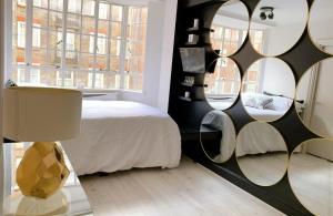 Chelsea Cloisters Luxury Stay