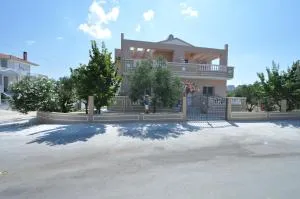 Villa Kaiti - Kástron