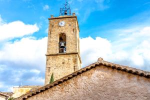 Superbe appartement neuf, climatisé centre village