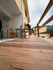 02 Lindo apartamento da pedra com churrasqueira