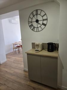 Maisons de vacances Partie privative dans villa 6 personnes piscine climatise : photos des chambres