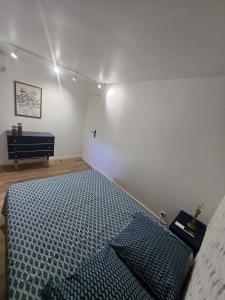 Maisons de vacances Partie privative dans villa 6 personnes piscine climatise : photos des chambres