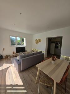 Maisons de vacances Partie privative dans villa 6 personnes piscine climatise : photos des chambres