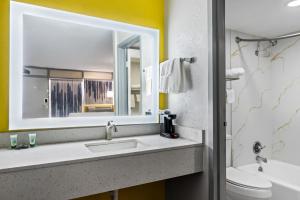 Quadruple Room with Two Queen Beds - Non Smoking room in Econo Lodge Carlsbad