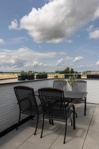 The White House Apartment