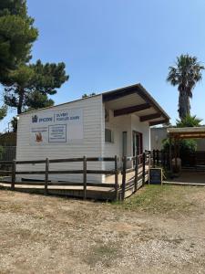 Campings Mobil Home 2 chambres Sous les pins : photos des chambres