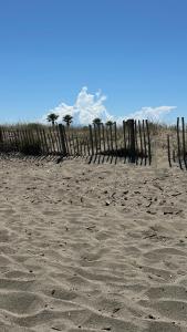 Campings Mobil Home 2 chambres Sous les pins : photos des chambres