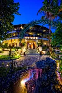 Nepheli Hotel - 米提卡斯