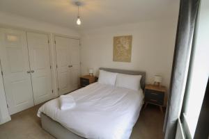 Ascot Four Bedroom House With Garden