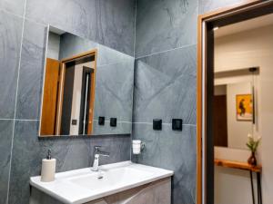 Ika Apartment Central