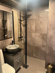 Chic Compact Apartment