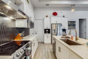 This Way to Paradise