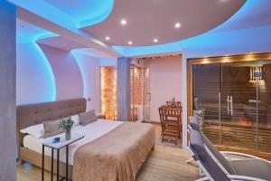 Suite with private Spa - Basement room in Podere Raffanna Ecologic House