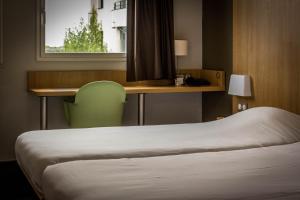 Hotels B&B HOTEL La Rochelle Centre : photos des chambres