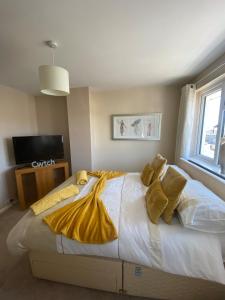 Carol,s Place Bridgend, Porthcawl, Margam Park, Port Talbot, Swansea & Cardiff mins from J37 M4 sleeps 6