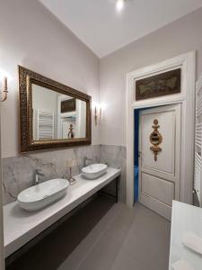 Residenza depoca Palazzo Raffaele alla Maggiore