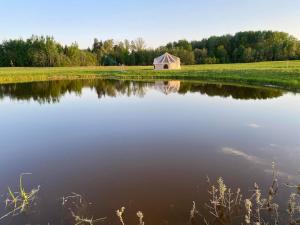 Anos Kempingas, Troškūnai